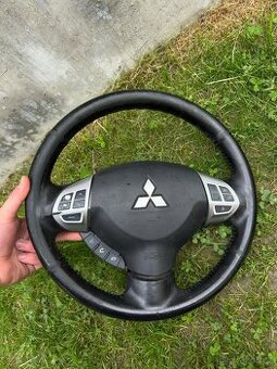 Mitsubishi Lancer Multifunkční volant s multifunkcí