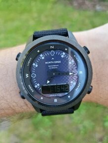 Solární hodinky NorthEdge s kompasem