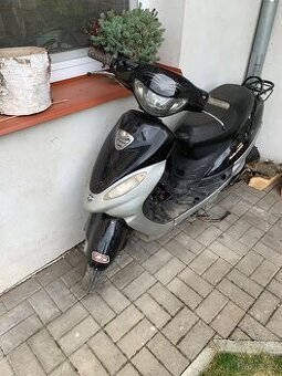 Skútr 50 4t Čína Veškeré N.D. Pojizdny