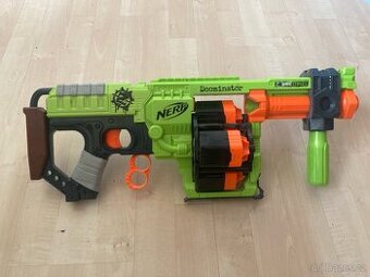 Velká nerf pistole
