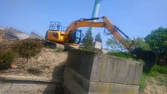 Prodám Jcb js 130 lcT4