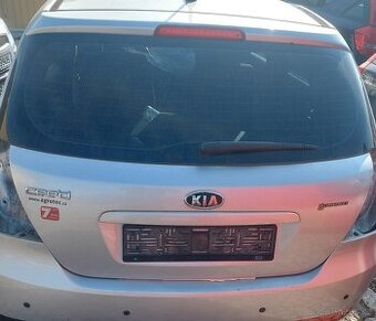 KIA CEED 5.DV / hatchback ZADNÍ DVEŘE/ KUFR