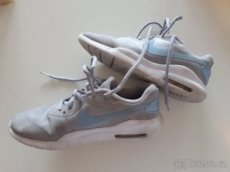 CHLAPECKÉ SPORTOVNÍ BOTY NIKE AIR vel.35,5.