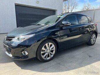 Toyota Auris 1.8 VVT-i HYBRID 1.MAJITEL KAMERA VYHŘ.SEDADLA