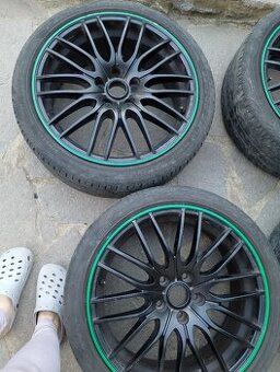 Pneu Pirelli + ALU kola - vůz Škoda