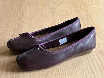 Nové Dámské kožené baleríny CLARKS vel. 37