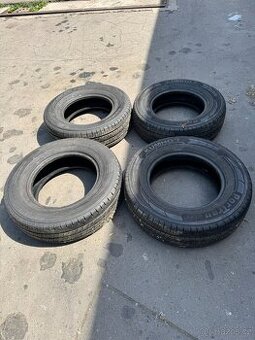 Letní pneu 215/70 R15C Kumho