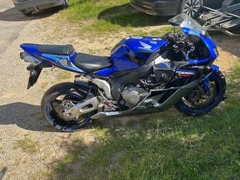 Rozprodam Honda CBR 1000RR Fireblade 04-07 typ SC57 na dily