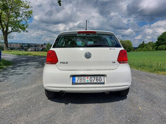 Prodám VW polo 5 s benzinovým motorem 1,4 a výkonem 63kW