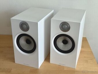 Bowers & Wilkins 606