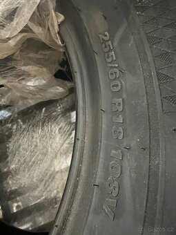 Pneu 255/60 R18