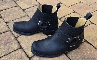 Boty Johnny Bulls