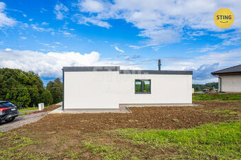 Prodej novostavby RD s pozemky o výměře 1.100 m2 v T, 133612