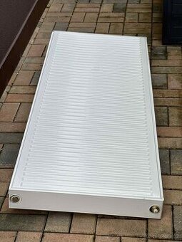 Prodám radiátor 160x60x10.Použitý.