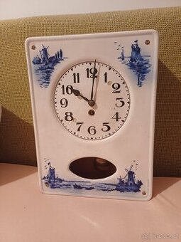 Porcelánové kuchyňské hodiny