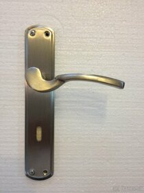 Dveřní klika / kování, stříbrná mat, rozteč 72mm /11ks