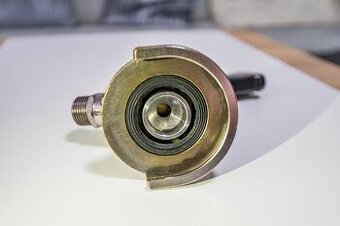 Naražeč Flach plochý, kohout výčepní