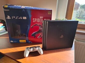 PlayStation 4 Pro (PS4 Pro) s příslušenstvím