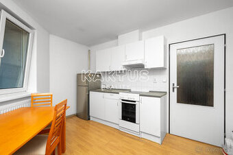 Pronájem prostorného bytu 1+1, 35 m2, ulice Roháčova, Moravs