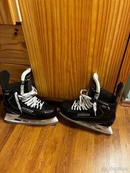 Brusle Bauer M1 Supreme