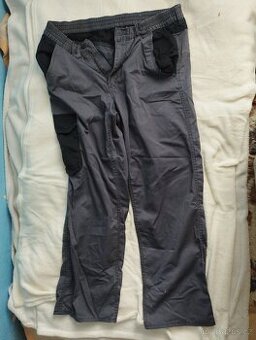 dlouhé pracovní kalhoty