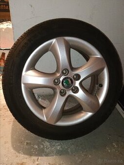 Alu kola Škoda R15 + pneu Bravuris