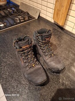 Dětské boty velikost 7