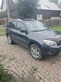 Prodam Totota Rav 4 2.2 100kw