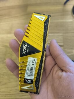 8GB RAM DDR4 XMP 3000mhz za symbolickou cenu