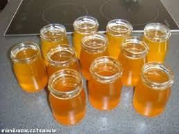 Pampeliškový med velké sklenice