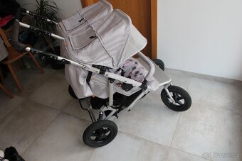 Kočár pro sourozence, dvojčata