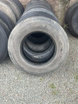 4ks - 315/70 R22,5 Protektor Recamic - 1