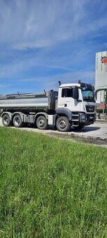 Man TGS 35.440 tři stranný sklápěč 8x4 euro6 ;STK do 3/2026