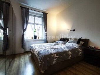 Pěkný,nevybavený,klidný-Zákostelní 664/11, Praha - Vysočany