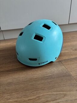 Decathlon detska prilba