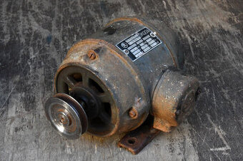 Retro elektromotor Škoda FJ 22 K/4, 0.18 kW , 1410 otáček