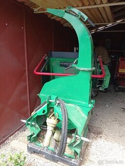 Štěpkovač za traktor