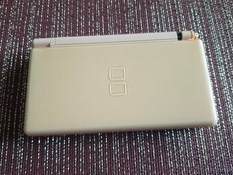 Nintendo ds čtěte popis