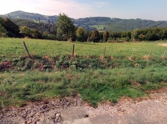 Stavební pozemek v obci Vyškovec, CHKO Bílé Karpaty