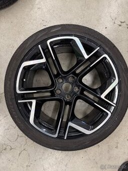 Pneumatiky Pirelli 255/40 R20