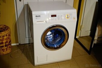 Miele pračka W 5985 - 7kg, 1600 otáček, parní praní