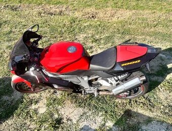 Aprilia RSV1000R