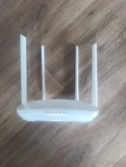Prodám router Zn. TENDA F9