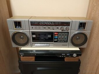Panasonic kazetové rádio