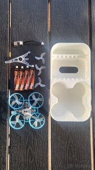 FPV dron betafpv air65 race+baterky