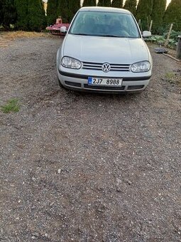 Volkswagen Golf, 1.4, benzín, datum první registrace 1999