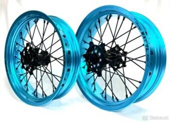 KOUPÍM SUPERMOTO KOLA