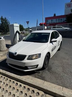 Pronájem Škoda Octavia na Bolt a Uber