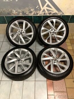 Alu kola Škoda SCALA R18 5X100 ZÁNOVNÍ ZIMNÍ PNEU 205/45 R18