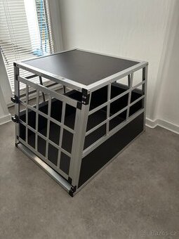 Přepravka pro psa M